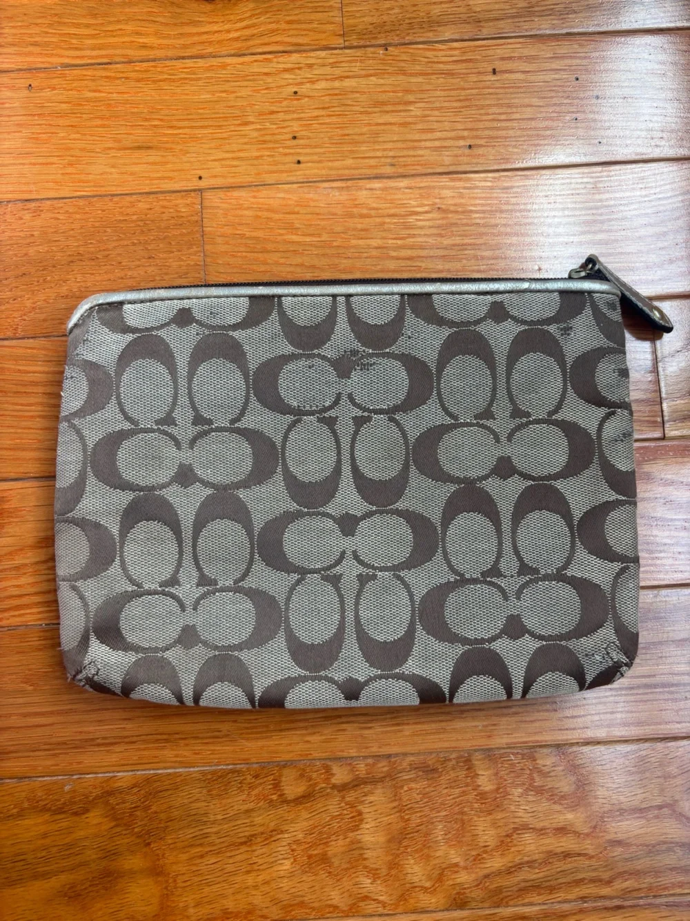 Coach Vintage Y2K Signature Khaki Canvas Flower Applique Double Zip Clutch